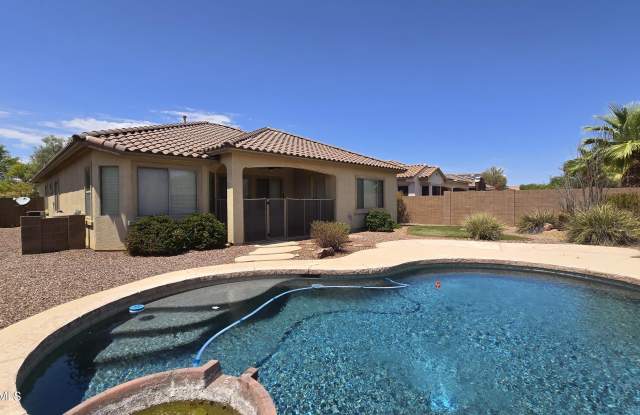 13637 S 175th Drive Gallery 2