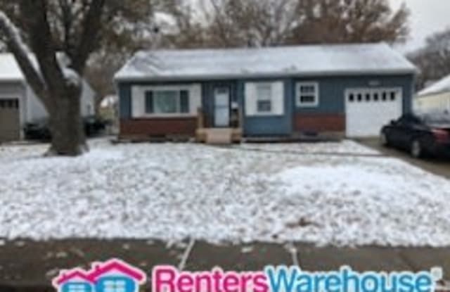 5400 Sherwood Drive - 5400 Sherwood Drive, Roeland Park, KS 66205