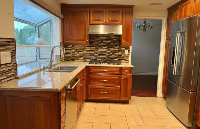 5 Bedroom/4 bath Home in San Dimas Gallery 4