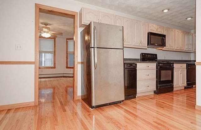 24-26 Burnside Ave #24 photos photos