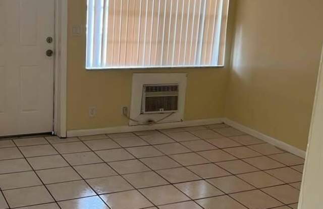 1310 S FEDERAL Highway Gallery 4