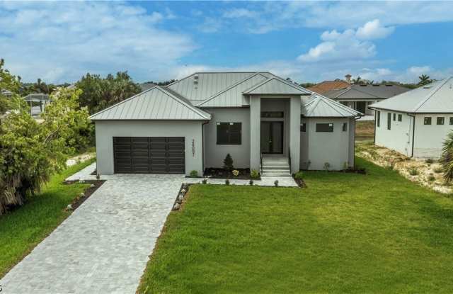 24097 Peppercorn Road Gallery 1