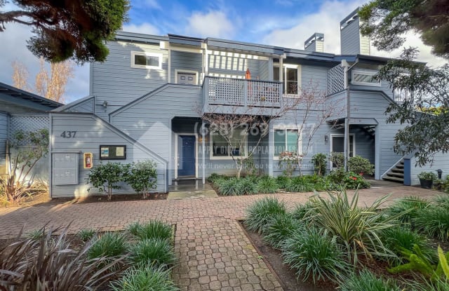 437 Cork Harbour Cir Unit E - 437 Cork Harbour Circle, Redwood City, CA 94065