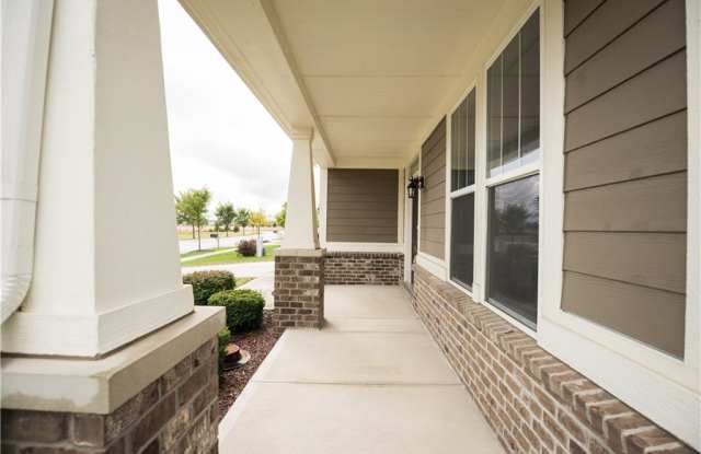 15665 Eastpark Drive Gallery 4