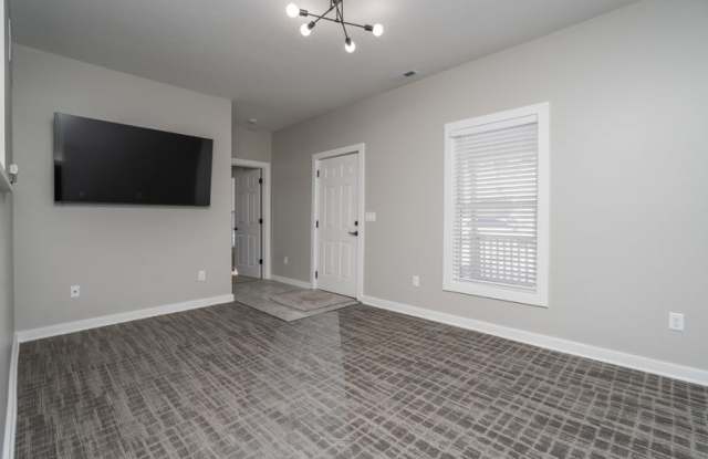 1028 Ohio Street - B Gallery 3