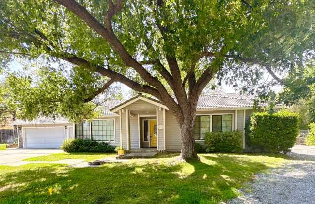 Quiet Country Oaks Subdivision photos photos
