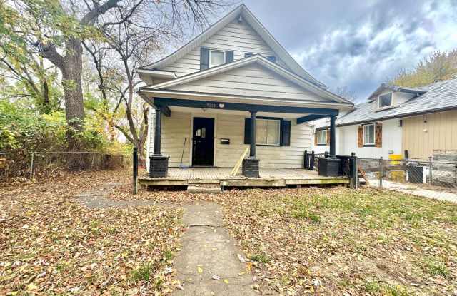 Spacious 3 Bedroom House on Quiet Street photos photos