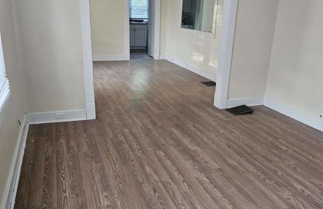 4229 Grand Ave photos photos