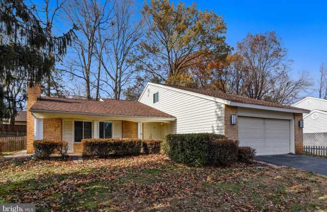 23 MIDDLETON LANE - 23 Middleton Lane, Sugarland Run, VA 20164