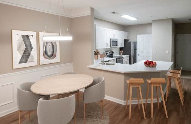 Sugarloaf Crossing photos photos