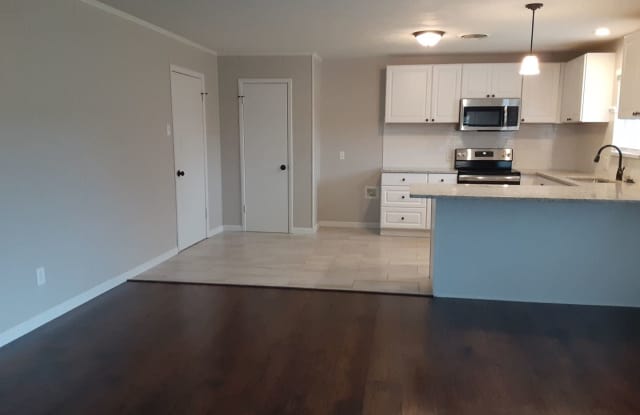 7809 Natalie Dr. Gallery 4