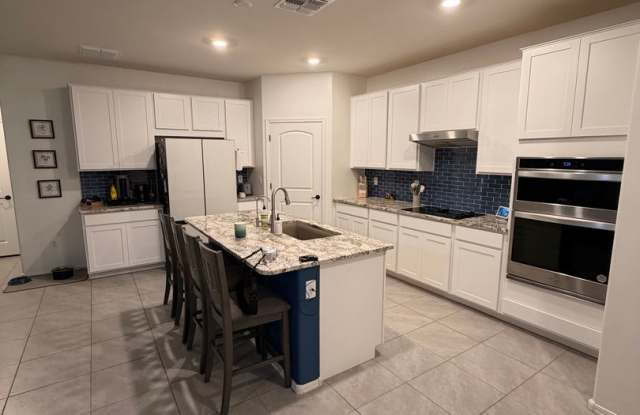 Pristine 3 bedroom 2 bath with den on Eastside!!! photos photos Pristine 3 bedroom 2 bath with den on Eastside!!! photos photos