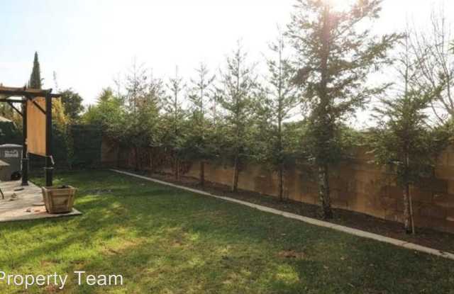 4027 Toulon Court Gallery 2