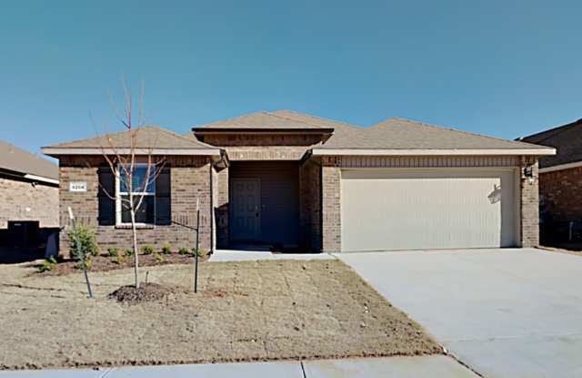 3 Bed 2 Bath Home in Mustang Schools Gallery 1