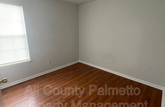5143 Eastway Street Gallery 4