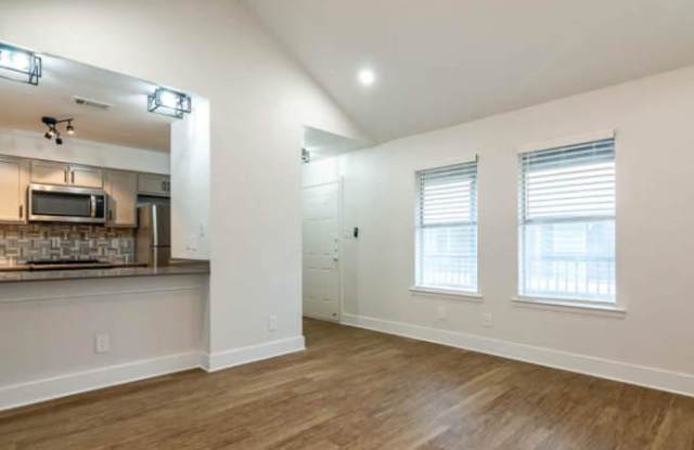 4132 Victory Dr Gallery 4