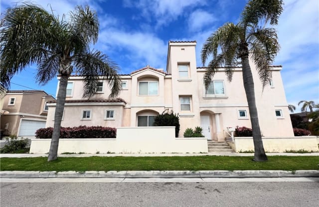 401 21st Street - 401 21st Street, Huntington Beach, CA 92648
