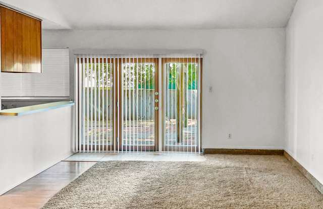 3820 Lynbrook Lane Gallery 4