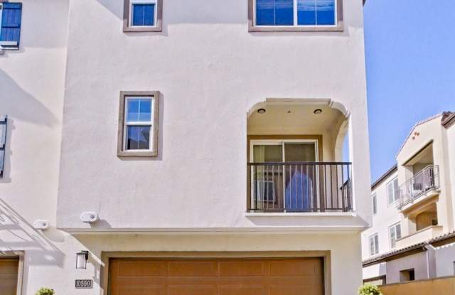 Los Alamitos Condo - 3 Bedroom / 2.5 Bathrooms - Like NEW photos photos