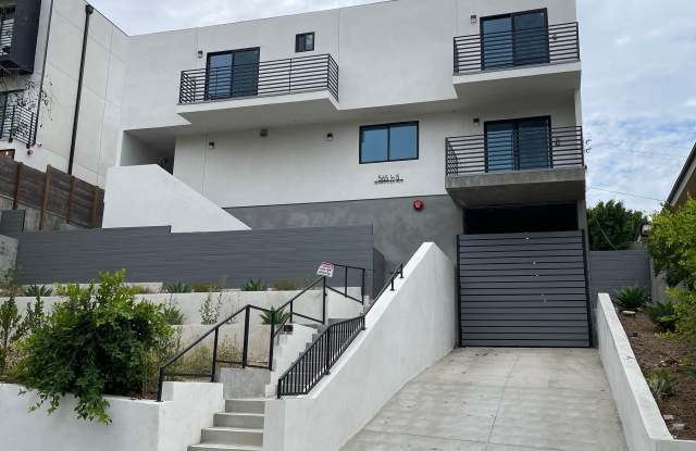 Brand New 4 Bed 3 Bath Townhomes with Garage Parking! Gallery 2