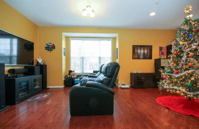15506 Lilac Drive - 1 Gallery 3