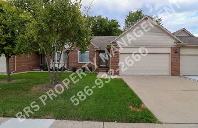 New Baltimore 2 bedroom 2 bath condo - 48113 Cotton Creek Boulevard, Macomb County, MI 48047