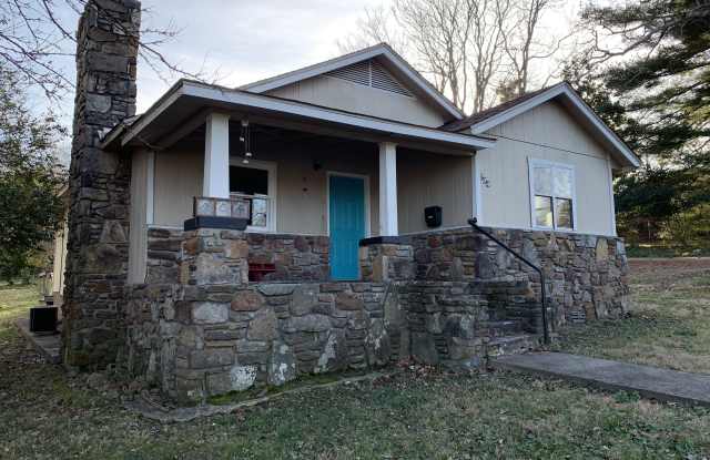 704 W Central Ave photos photos