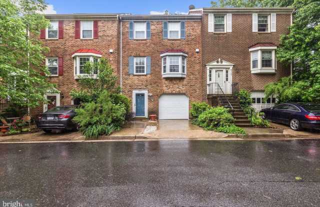 4757 IRVIN SQUARE - 4757 Irvin Square, Annandale, VA 22312