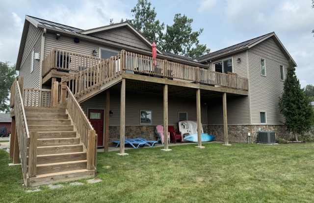 110 Ln 305a Crooked Lake Gallery 1