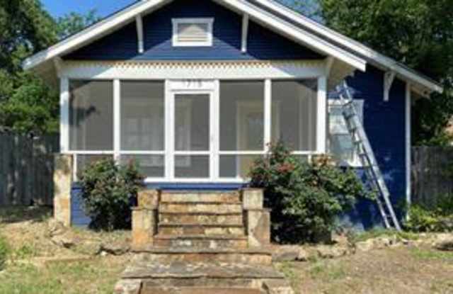 1715 Ramsey Avenue - 1715 Ramsey Avenue, Dallas, TX 75216