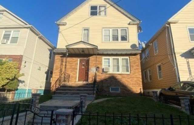 1031 Kilsyth Rd photos photos