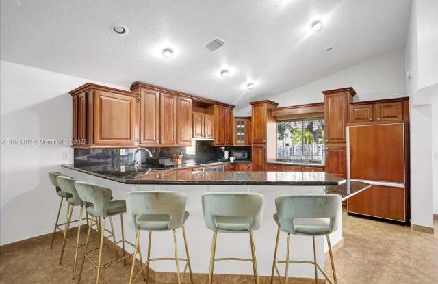 2900 N 36th Avenue 0, Hollywood, FL 33021 photos photos