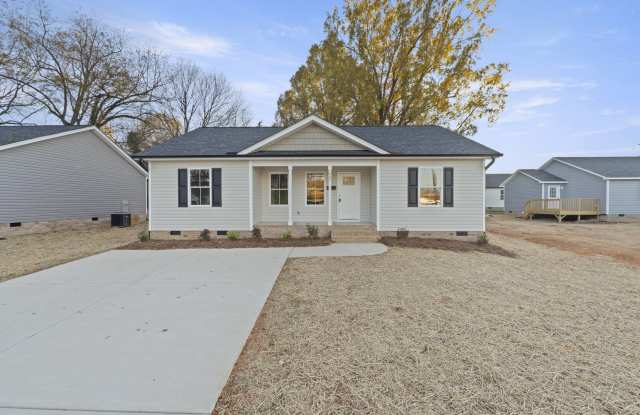 527 West Cemetery Street photos photos