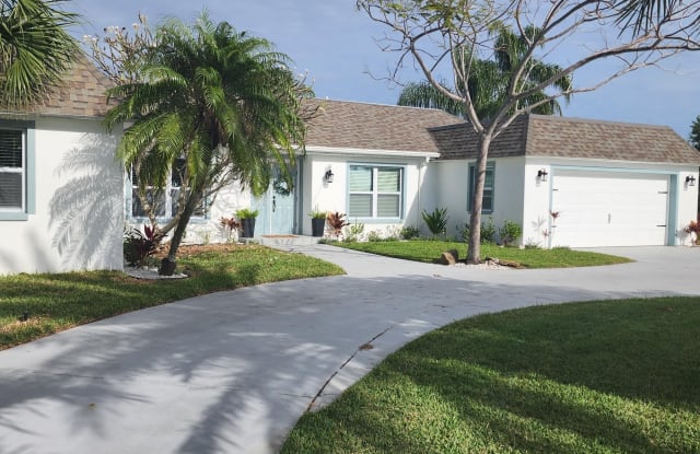 51 Country Club Road - 51 Country Club Road, Cocoa Beach, FL 32931