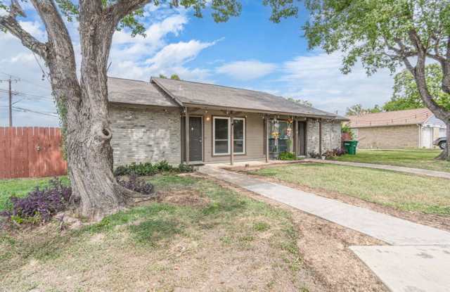 5207 Gawain Drive Gallery 2