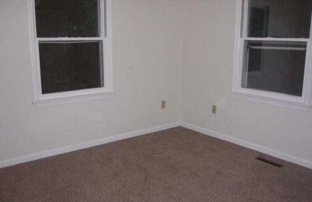 10194 ROOSEVELT Drive Gallery 3