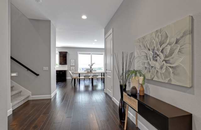 5BR/3BA Craftsman w/ Main-Level Bedroom & Full Bath — Extra-Deep 3-Car Garage + Covered Deck (Portland / West Haven) Gallery 4