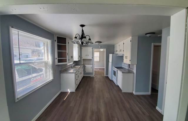 504 8th Ave photos photos