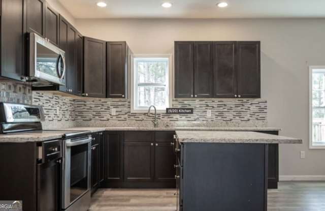 2446 Remington Drive Gallery 3
