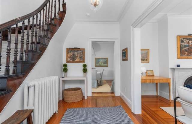 46 Corne Street Gallery 2