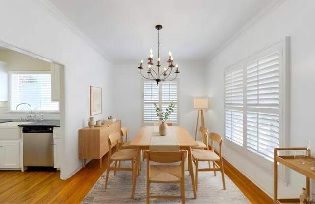 10830 Lindbrook Drive Gallery 2