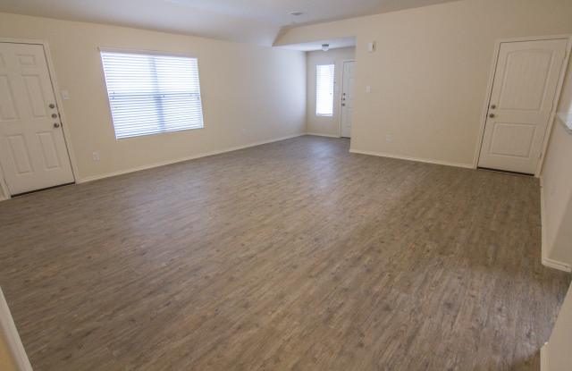 2024 Oakwood Forest Drive Gallery 4