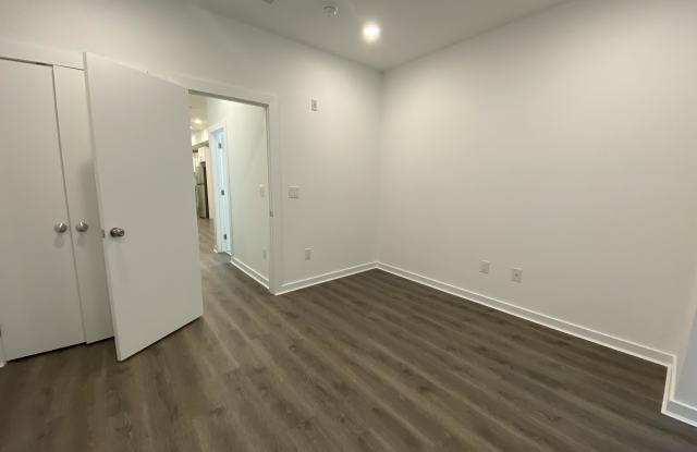 4936 West Thompson Street - 2 Gallery 3