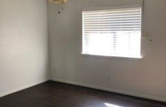 3220 East WINERY Gallery 2