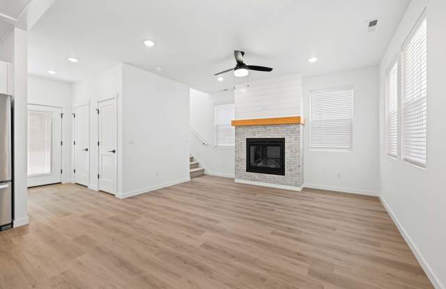 4116 Saylor Lane B Gallery 4