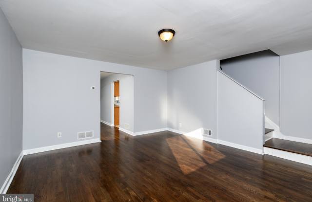 7808 KAVANAGH ROAD Gallery 4