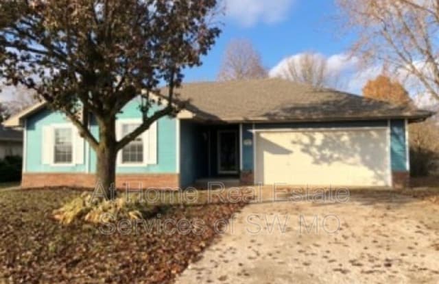 2327 W Roxbury - 2327 West Roxbury Street, Springfield, MO 65807