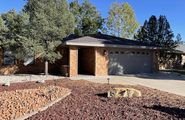5 Jardin Ct - 5 Jardin Court, Roswell, NM 88201
