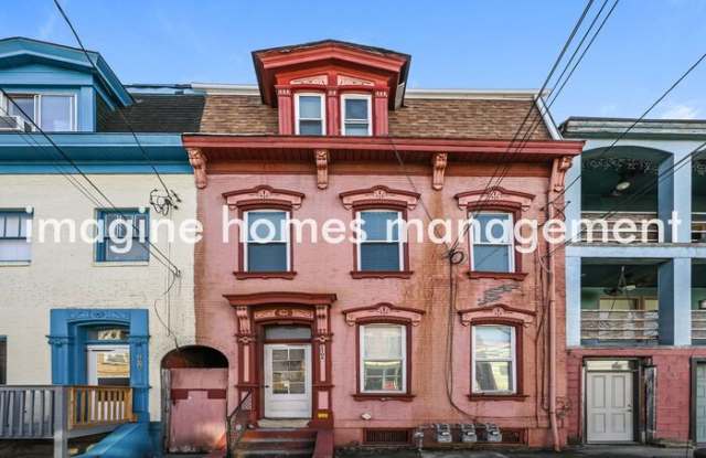 2106 Sarah Street photos photos