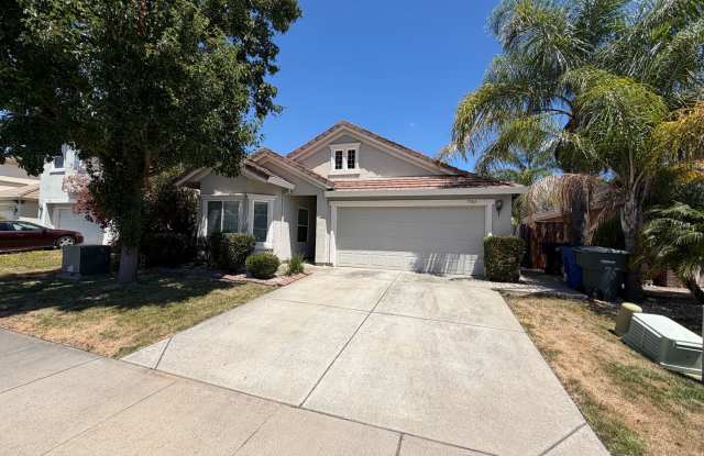 Very Nice 4 Bedroom Home photos photos